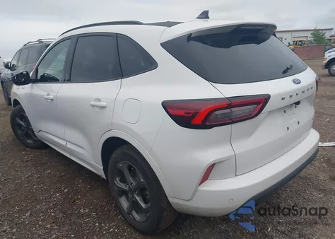 2023 Ford Escape St-Line Select from USA, damaged, VIN 1FMCU9NA3PUA27098